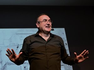 KEPEZ'DE SUNAY AKIN SÖYLEŞİSİ