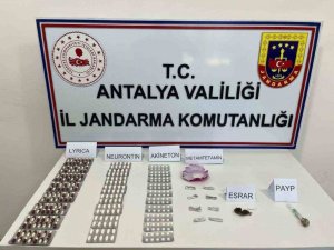 ANTALYA’DA SENTETİK HAP VE ESRAR ELE GEÇİRİLDİ