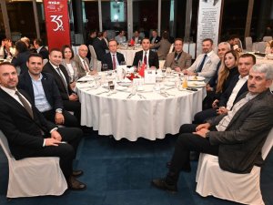 ÖZBEK:"ÜRETMEK, ÖZGÜRLÜK VE HAYSİYET MESELESİDİR"