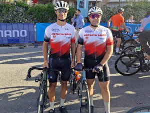 ANTALYASPOR'LU BİSİKLETÇİ NURİ ACAR 1'İNCİ OLDU