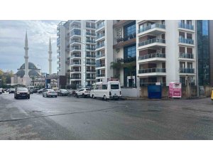 ALANYA’DA SOKAKTA KADINA SALDIRIDA BULUNAN ŞAHIS YAKALANDI