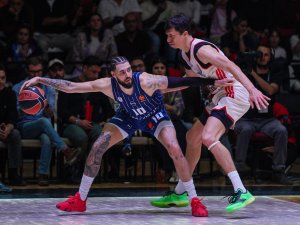 ANADOLU EFES-BAYERN MÜNİH: 74-72
