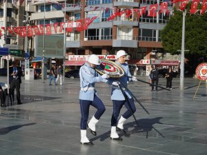 KKTC'NİN KURULUŞ YILDÖNÜMÜ KUTLANDI