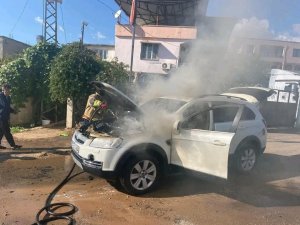 KIRIKHAN’DA CİP YANDI