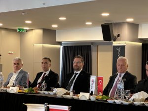 İŞ DÜNYASI ZİRVESİ ANTALYA'DA