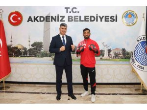 AKDENİZ BELEDİYE SPORUN ŞAMPİYON SPORCUSU DÜNYA ARENASINDA