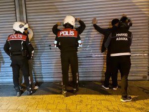 ADANA’DA ’NARKO-ALAN’ UYGULAMASI: UYUŞTURUCU İÇEN 20 ŞAHIS SUÇÜSTÜ YAKALANDI