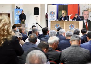 VALİ TOROS, AKDENİZ’DE MUHTARLARIN TALEPLERİNİ DİNLEDİ