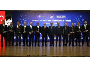 AOSB BAŞKANI BEKİR SÜTCÜ: "SANAYİCİLERİMİZİN BAŞARILARIYLA GURUR DUYUYORUZ"