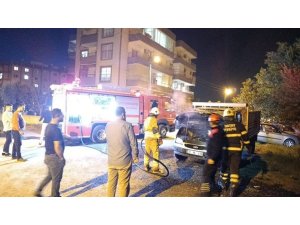 DÖRTYOL’DA PİKAP YANGINI