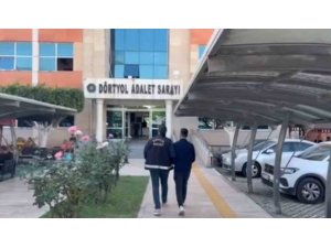 DÖRTYOL’DA YAĞMA VE SİLAHLA TEHDİT ŞÜPHELİSİ TUTUKLANDI