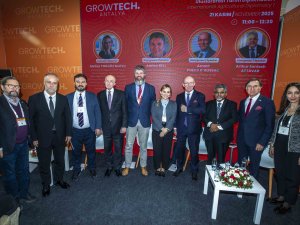 DÜNYANIN İLK TARIM DİPLOMASİSİ ZİRVESİ GROWTECH.ANTALYA'DA GERÇEKLEŞTİ