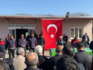 TRAFİK KAZASINDA HAYATINI KAYBEDEN İTFAİYE ERİ KOÇTAŞ İÇİN TÖREN DÜZENLENDİ