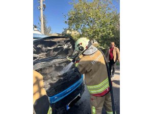 İSKENDERUN’DA MİNİBÜS YANGINI