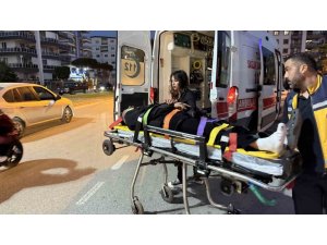 GAZİPAŞA’DA OTOMOBİL İLE MOTOSİKLET ÇARPIŞTI: 1 YARALI