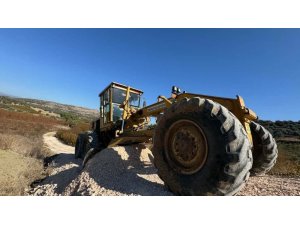 TARSUS BELEDİYESİ BÜYÜKKÖSEBALCI’DA YOL ÇALIŞMALARINI TAMAMLADI