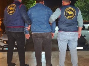 SINAVA DÜZENEKLE GİRDİ YAKALANDI