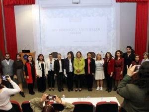 AÜ'DEN BOŞANMA VE KADINA YÖNELİK ŞİDDET PANELİ