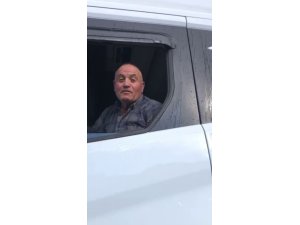 NAVİGASYON MAĞDURU TIRCININ "KONUMDAKİ O KADIN BENİ GETİRDİ" DİYEREK KENDİNİ SAVUNMASI GÜLÜMSETTİ