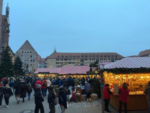 DÜNYACA ÜNLÜ NÜRNBERG NOEL PAZARI'NDA ANTALYA STANDINA YOĞUN İLGİ