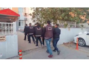 ERZİN’DE HAPİS CEZASI İLE ARANAN 4 KİŞİ TUTUKLANDI