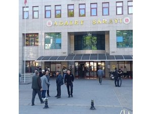 MANAVGAT BELEDİYESİNDEKİ RÜŞVET DAVASINDA TUTUKSUZ SANIK DEMİR DEMİR: "MANAVGAT’TA RÜŞVETİ SAĞIR SULTAN DUYDU, BAŞKAN DUYMAMIŞ"