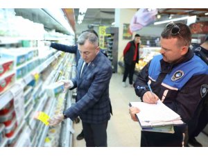 AKDENİZ’DE AVM’LERE SIKI DENETİM