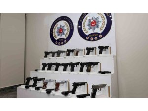 MERSİN’DE SON BİR AYDA BİN 50 ŞÜPHELİ GÖZALTINA ALINDI