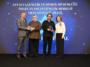 İYİLİKLE YÜKSELEN GÖNÜLLER ÖDÜLLENDİRİLDİ
