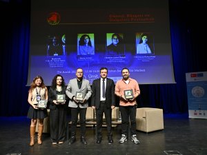 +0.5 AKDENİZ'İN GELECEĞİ ÇALIŞTAYI SONA ERDİ