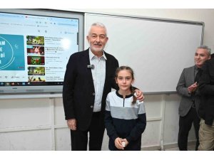 MİNİK BAŞKANIN SINIFTAKİ SEÇİM SÖZÜ YERİNE GETİRİLDİ