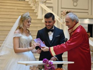 KEPEZ'DE YILIN SON ÖZEL GÜNÜNDE NİKAH YOĞUNLUĞU