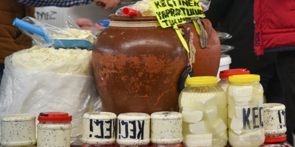 SOKAKTA, PAZARDA TEHLİKELİ LEZZET