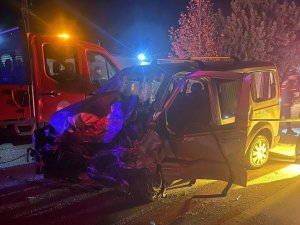 OSMANİYE’DE OTOMOBİL İLE HAFİF TİCARİ ARAÇ ÇARPIŞTI: 3 ÖLÜ, 2 YARALI