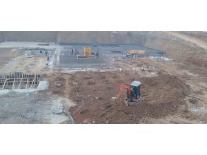 ANTAKYA BELEDİYESİ’NİN YENİ HİZMET BİNASI YÜKSELİYOR