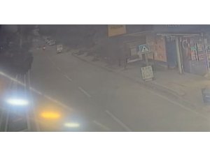 ADANA’DA MOTOSİKLETLİN HAYATINI KAYBETTİĞİ KAZANIN GÖRÜNTÜLERİ ORTAYA ÇIKTI