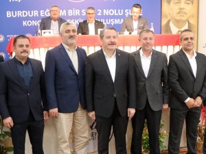 YALÇIN:"KAMUDA ÜCRET ADALETİNİN OLMADIĞINI DÜŞÜNÜYORUZ"