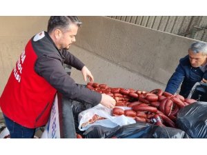 TARİHİ GEÇMİŞ 850 KİLOGRAM SUCUK ELE GEÇİRİLDİ