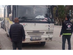 TERS İSTİKAMETTE GİDEN SÜRÜCÜ YAKALANDI, EHLİYETİNE EL KONULDU