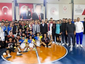 GENÇLER FUTSAL TURNUVASI SONA ERDİ