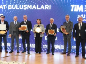 2026 İHRACAT HEDEFİ 282 MİLYAR