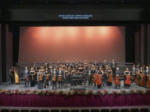 YENİ YIL COŞKUSU  ANTALYA’DA ‘YILBAŞI KONSERİ’ İLE TAÇLANIYOR