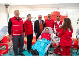 ADANA KAN BAĞIŞINDA HER ZAMAN İLK ÜÇTE