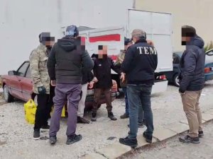 62 YABANCI UYRUKLU SINIR DIŞI EDİLDİ