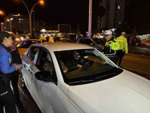 ADANA’DA "YILBAŞI HUZUR VE GÜVEN" UYGULAMASI