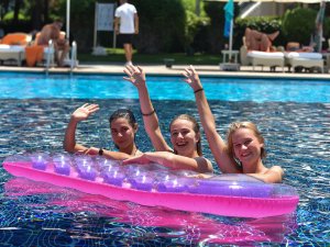 TURİZMDE İSTİHDAM PROBLEMİ