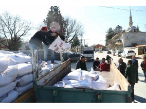 BÜYÜKŞEHİR’DEN 2025 YILINDA HAYVANCILIĞA 503 BİN 625 KG YEM DESTEĞİ