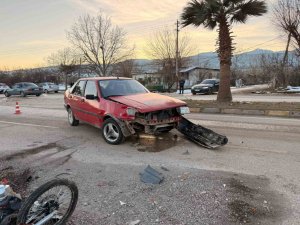HASSA’DA OTOMOBİLLE ÇARPIŞAN MOTOSİKLETİN SÜRÜCÜSÜ YARALANDI