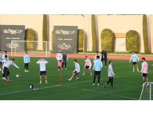 BEŞİKTAŞ, DEVRE ARASI ÇALIŞMALARINI ANTALYA’DA SÜRDÜRÜYOR