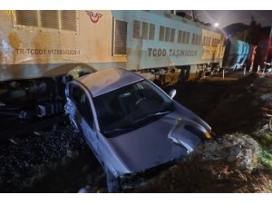 OSMANİYE’DE HEMZEMİN GEÇİTTE TREN İLE OTOMOBİL ÇARPIŞTI